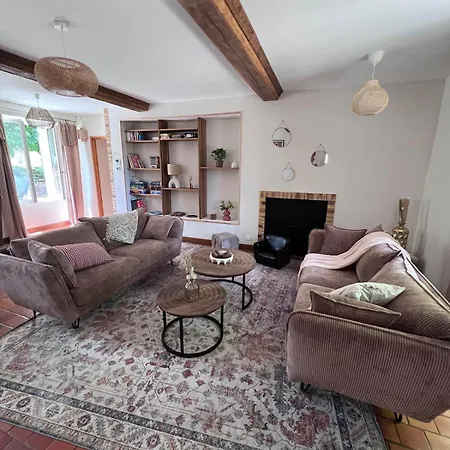펜션 L'aposee, In Normandy Dog Friendly