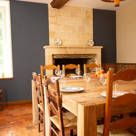 펜션 L'aposee, In Normandy Dog Friendly Curcy-sur-Orne